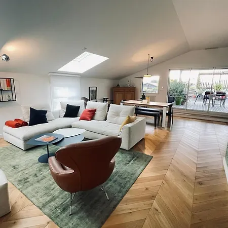 Apartment 120m With Large Terrace In Blagnac!
